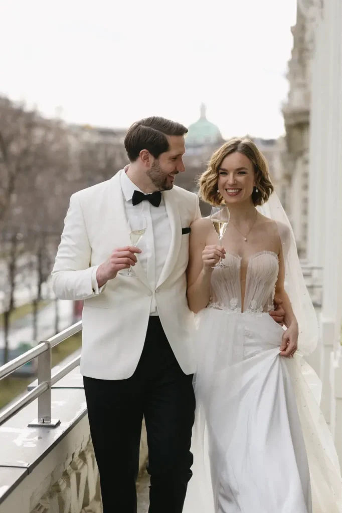 vienna elopement and wedding photographer captured couple on their wedding day in vienna