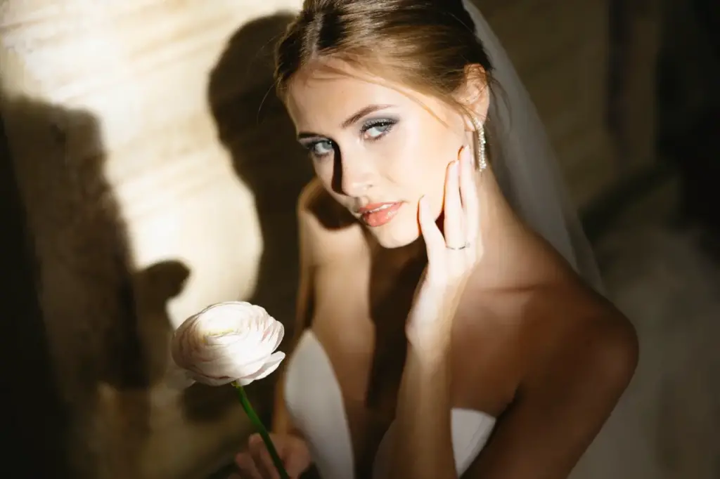 luxury wedding photography - portrait of bride