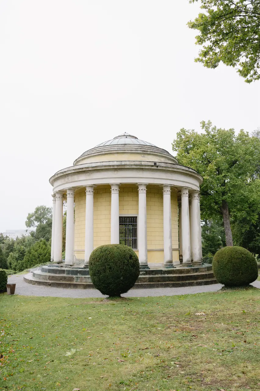 Leopoldinentempel im Schlosspark Eisenstadt